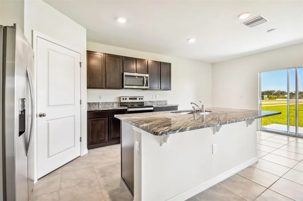 2774 COMMON FIG RUN Wesley Chapel, FL 33543