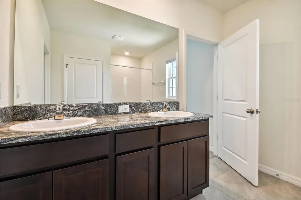 2774 COMMON FIG RUN Wesley Chapel, FL 33543
