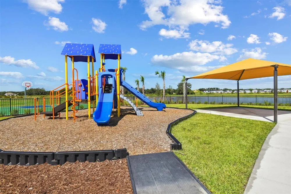 2774 COMMON FIG RUN Wesley Chapel, FL 33543