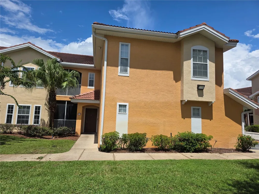 12311 LANTANA PARK LANE #109 Orlando, FL 32837