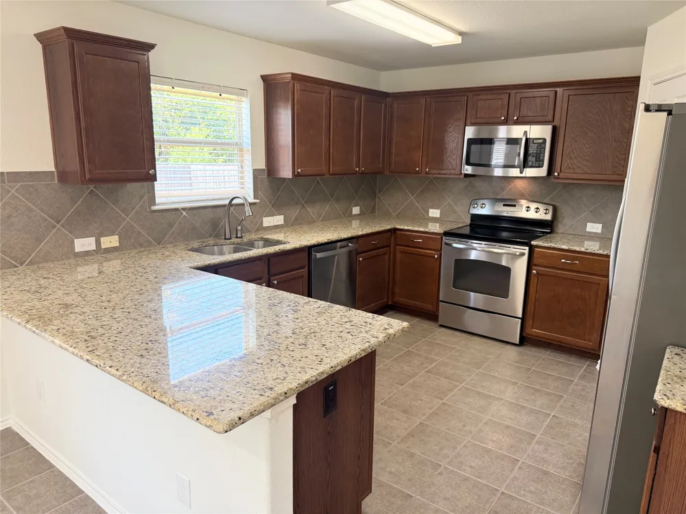 236 Falcon Lane Leander, TX 78641