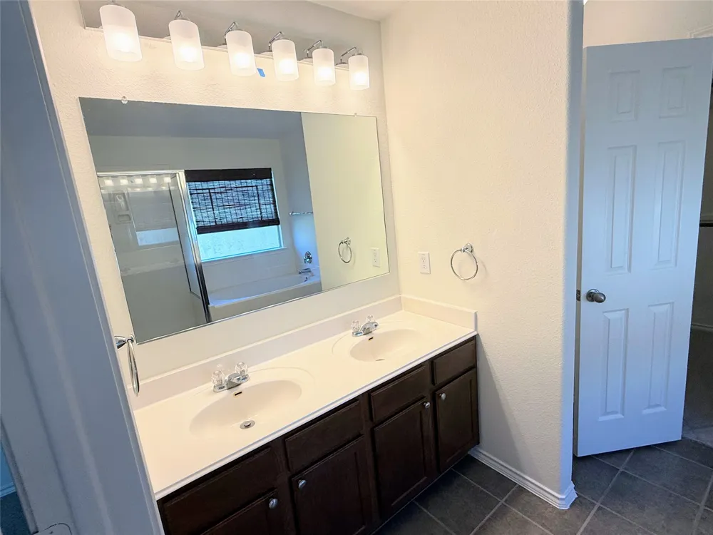 236 Falcon Lane Leander, TX 78641
