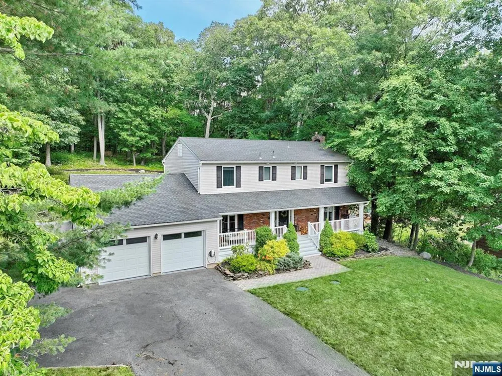 8 Northgate Park Ringwood, NJ 07456