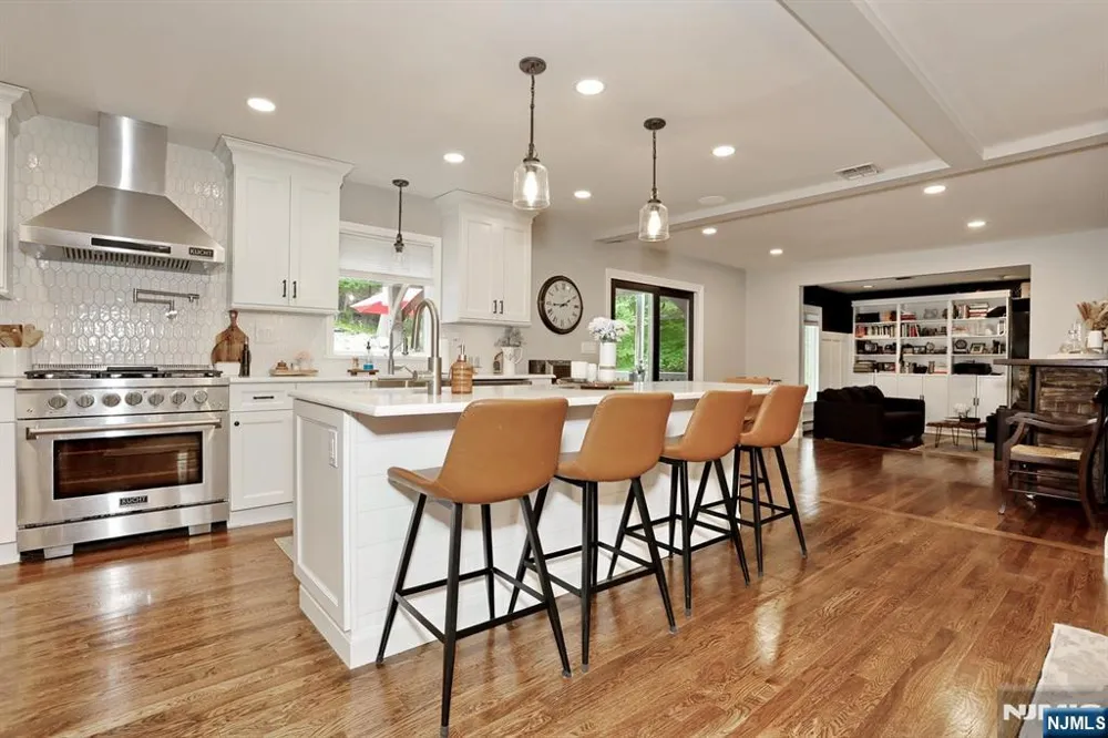 8 Northgate Park Ringwood, NJ 07456