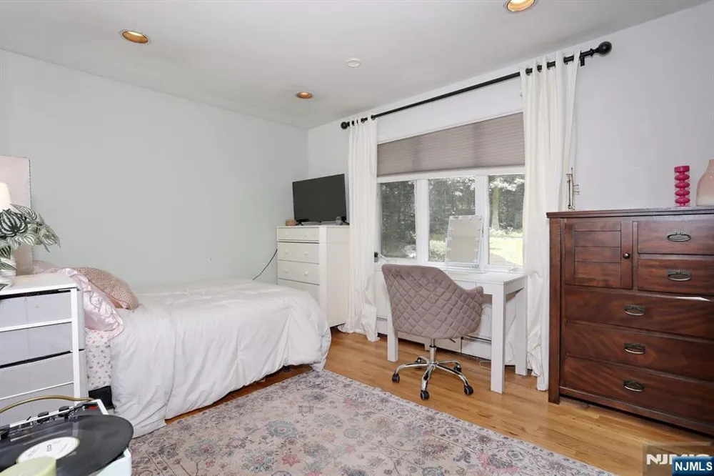 8 Northgate Park Ringwood, NJ 07456