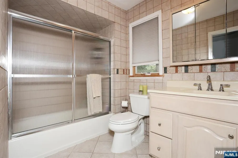 8 Northgate Park Ringwood, NJ 07456