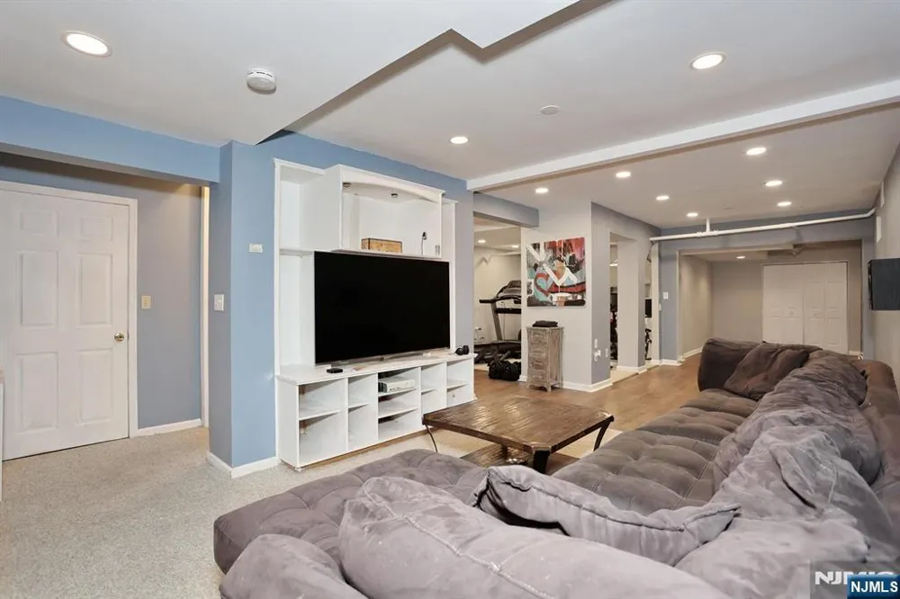 8 Northgate Park Ringwood, NJ 07456