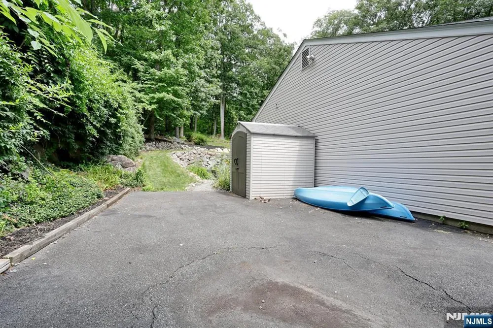 8 Northgate Park Ringwood, NJ 07456
