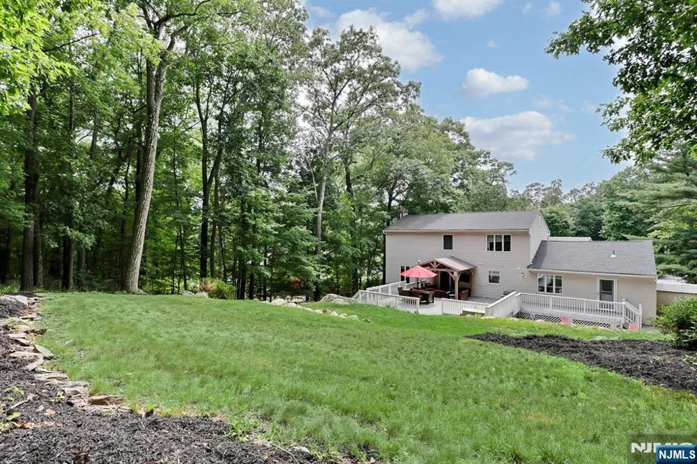 8 Northgate Park Ringwood, NJ 07456
