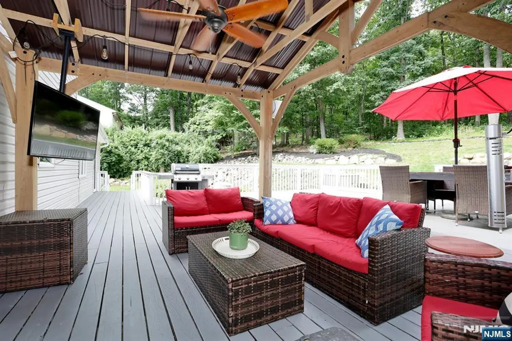 8 Northgate Park Ringwood, NJ 07456