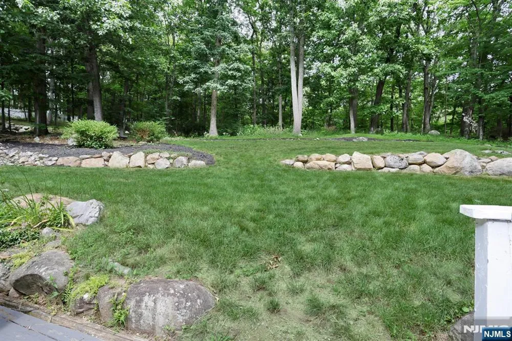 8 Northgate Park Ringwood, NJ 07456