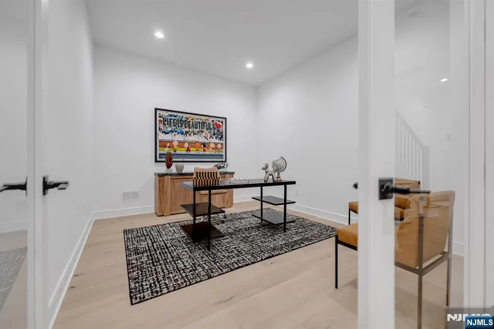 20 Feldman Court Paramus, NJ 07652
