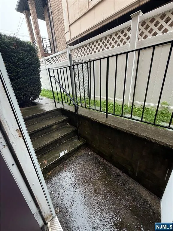 1643 Maple Street Fort Lee, NJ 07024