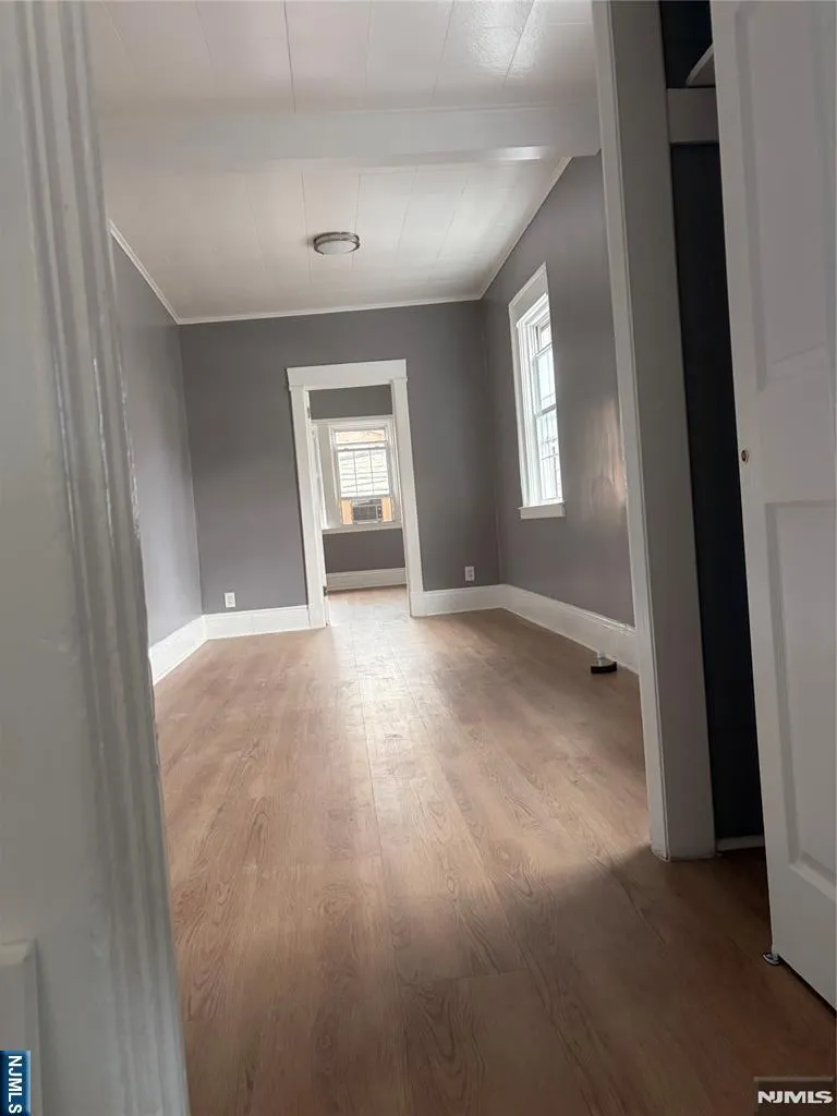 212 Crescent Lane 3 Cliffside Park, NJ 07010