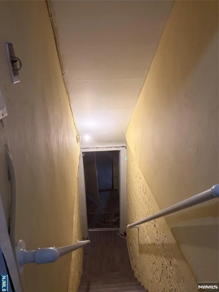 212 Crescent Lane 3 Cliffside Park, NJ 07010