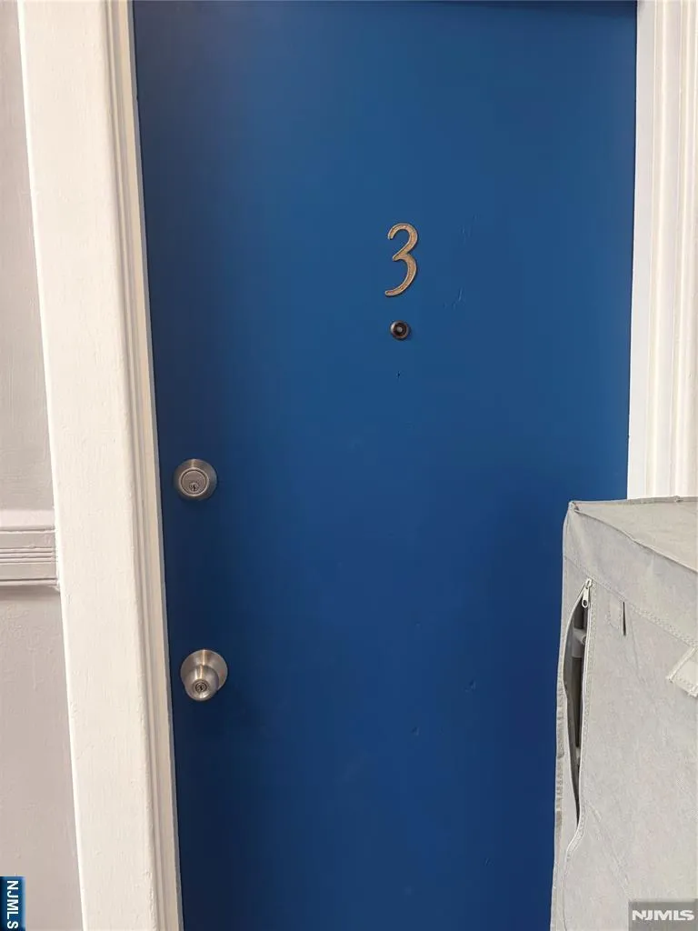 212 Crescent Lane 3 Cliffside Park, NJ 07010