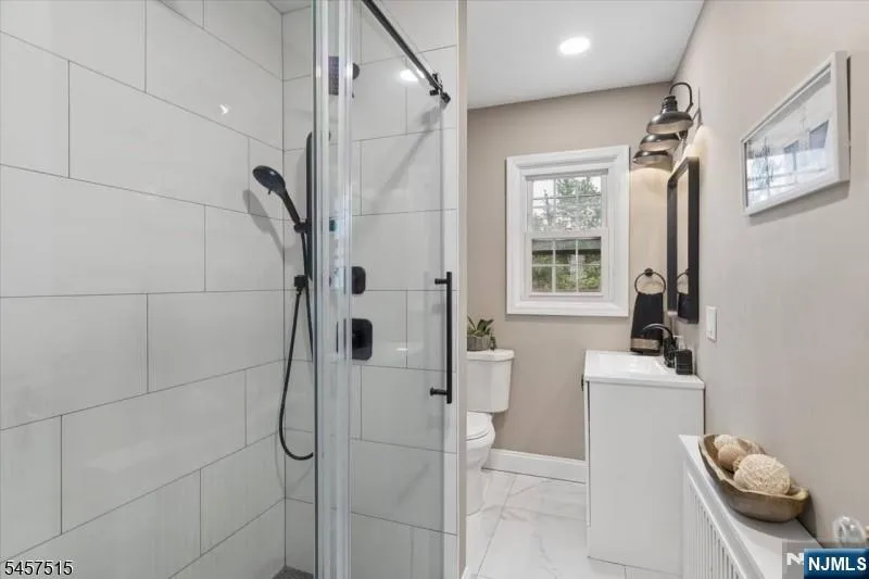235 River Drive Elmwood Park, NJ 07407