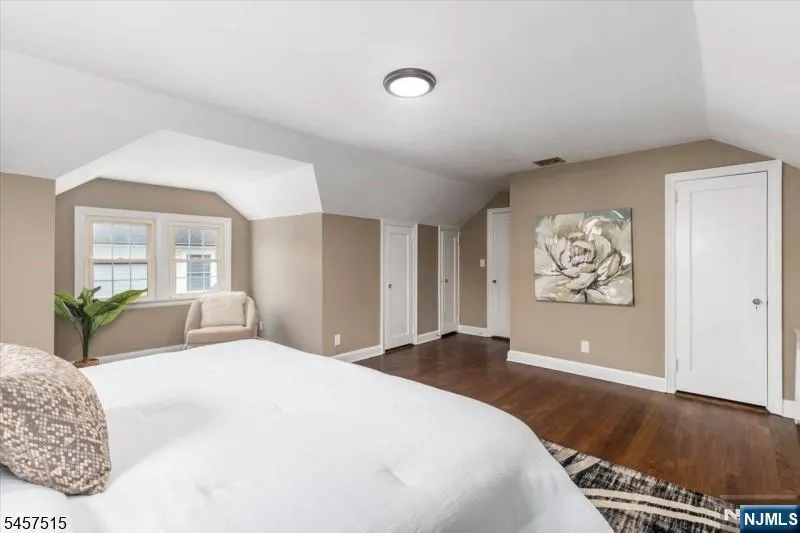 235 River Drive Elmwood Park, NJ 07407