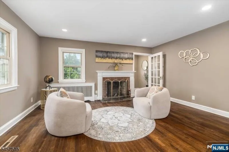 235 River Drive Elmwood Park, NJ 07407