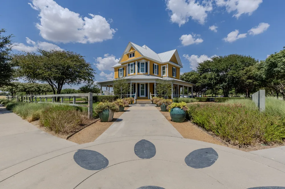 1801 Waxwing Trail Northlake, TX 76226