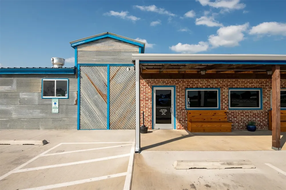 3921 S Highway 287 Waxahachie, TX 75165