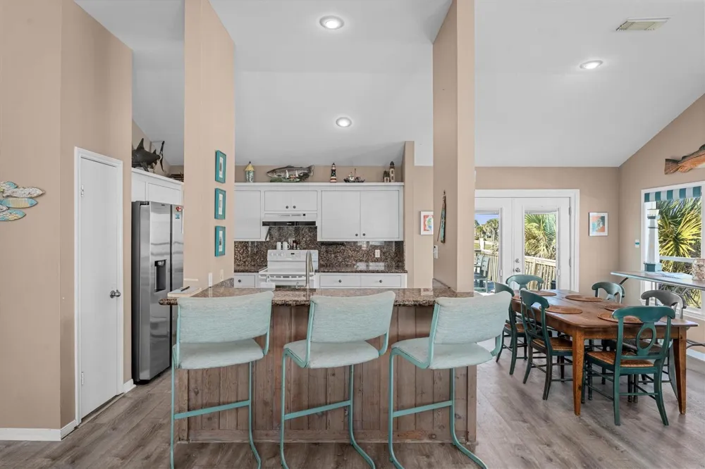18410 E De Vaca Lane Galveston, TX 77554