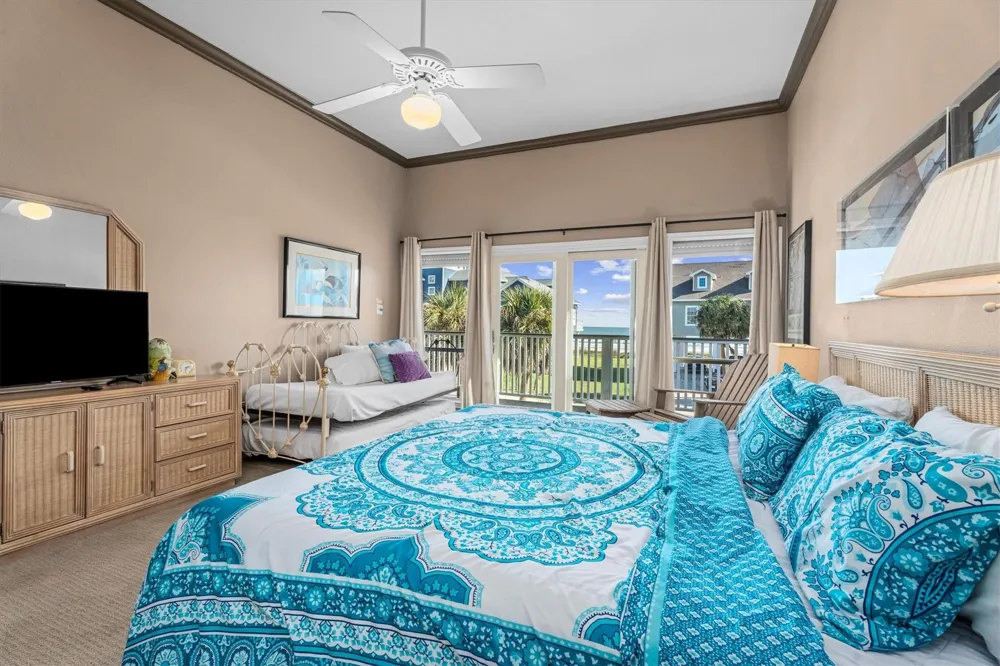 18410 E De Vaca Lane Galveston, TX 77554