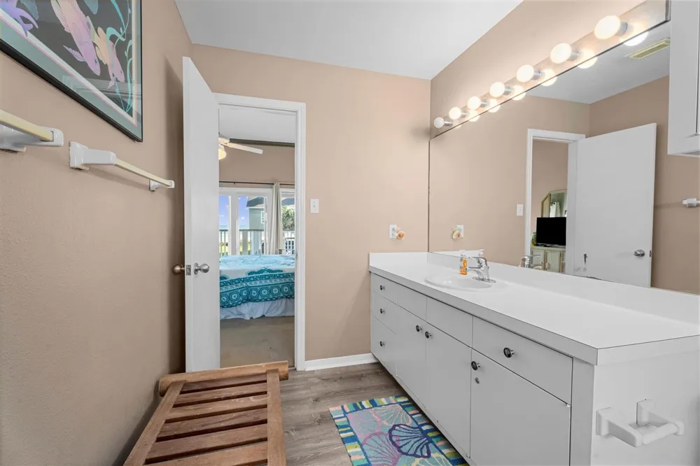 18410 E De Vaca Lane Galveston, TX 77554