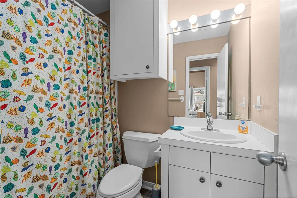 18410 E De Vaca Lane Galveston, TX 77554