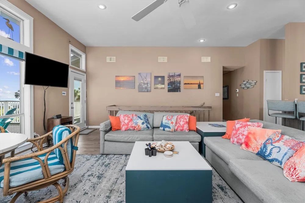 18410 E De Vaca Lane Galveston, TX 77554