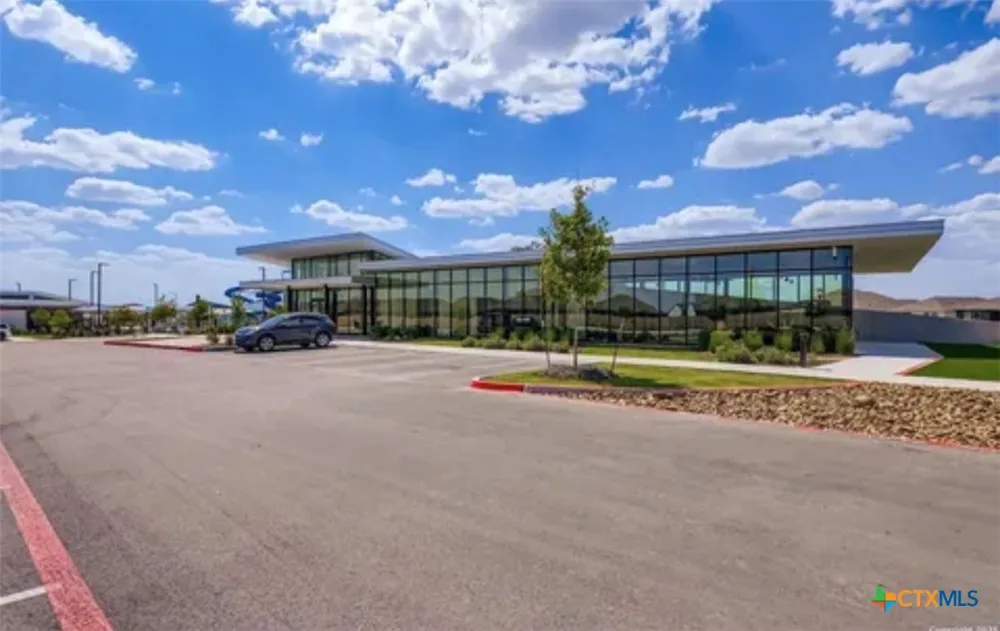 9206 Bowie Ridge Seguin, TX 78155