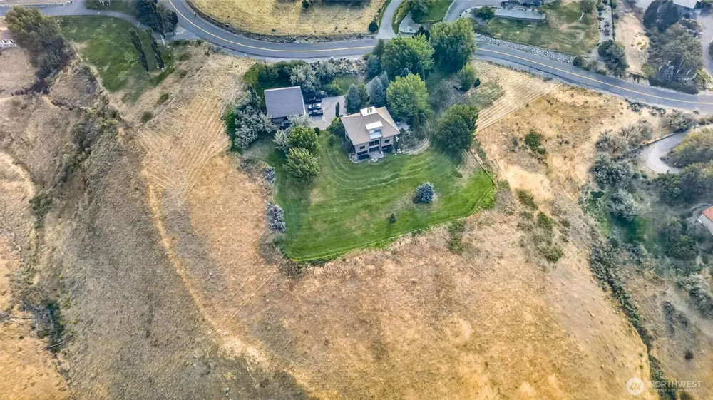 4284 April Drive Wenatchee, WA 98801