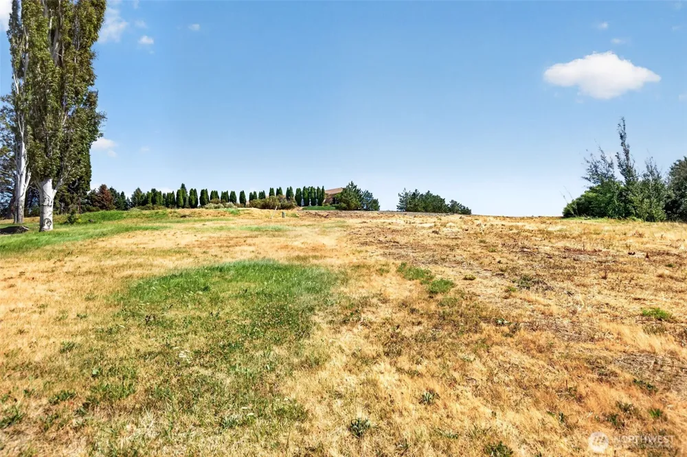 4284 April Drive Wenatchee, WA 98801