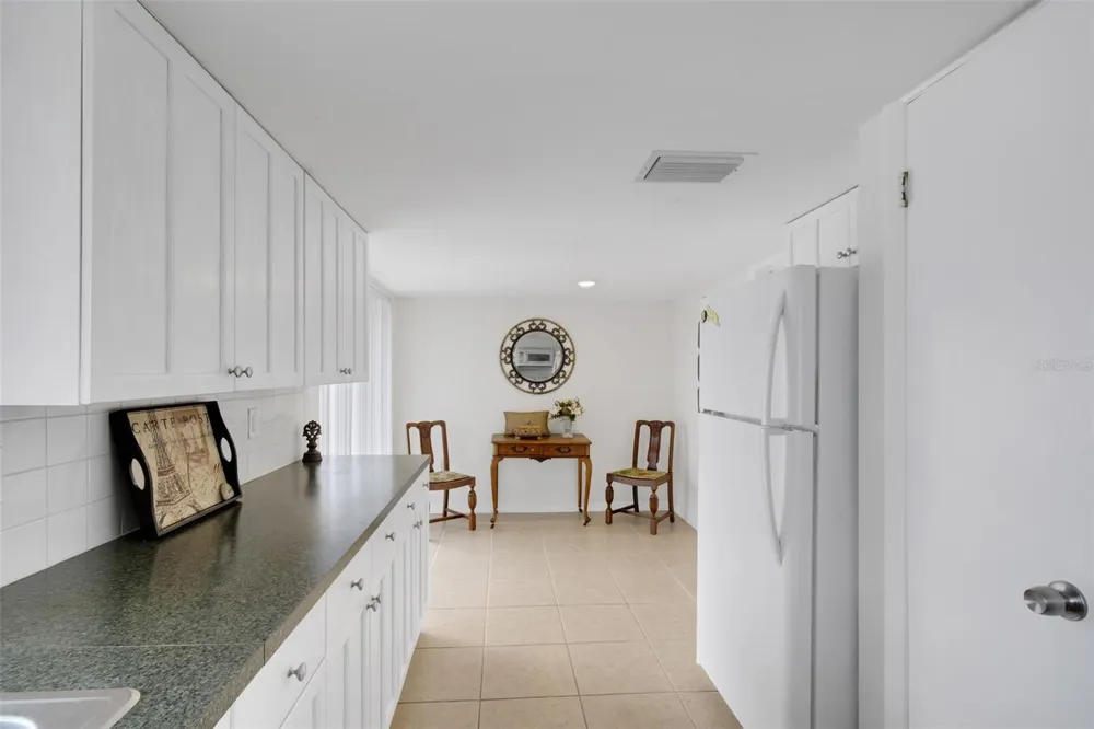 7234 OAKSHIRE DRIVE Port Richey, FL 34668