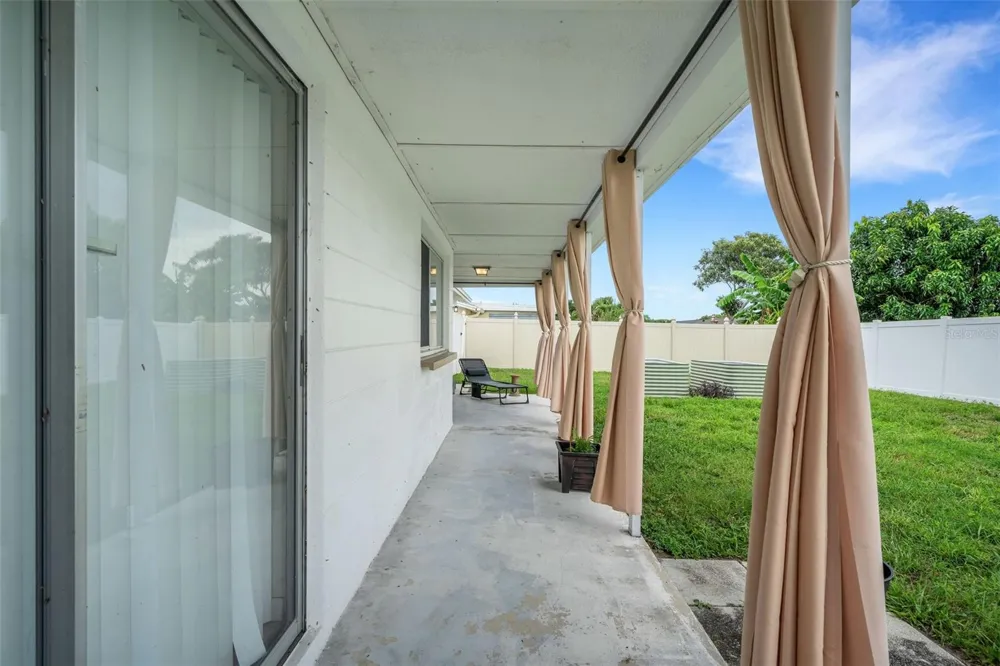 7234 OAKSHIRE DRIVE Port Richey, FL 34668