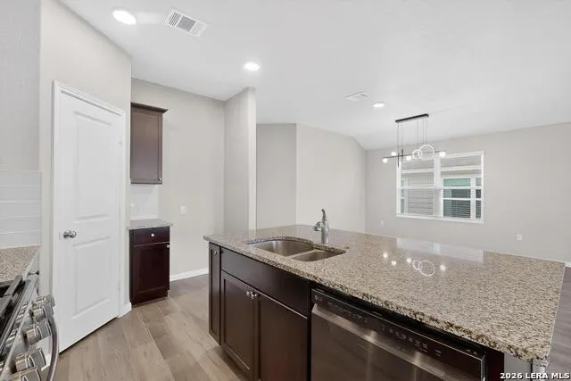 6806 Bale Rdg San Antonio, TX 78252