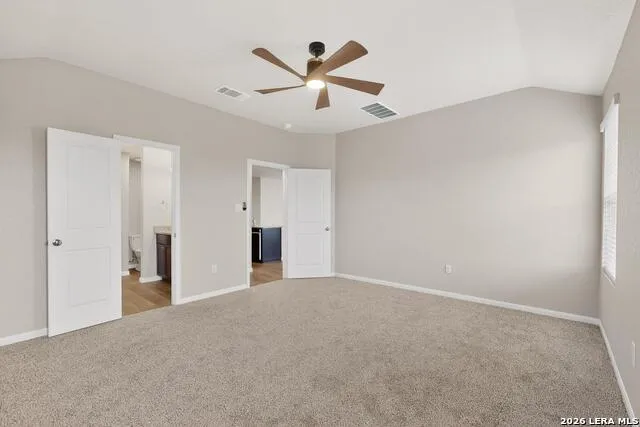 6806 Bale Rdg San Antonio, TX 78252