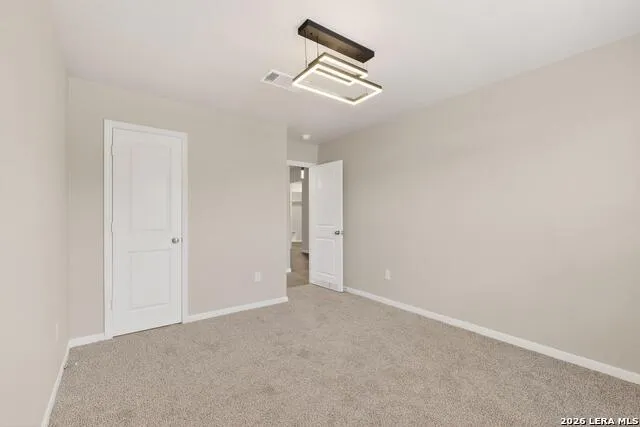 6806 Bale Rdg San Antonio, TX 78252