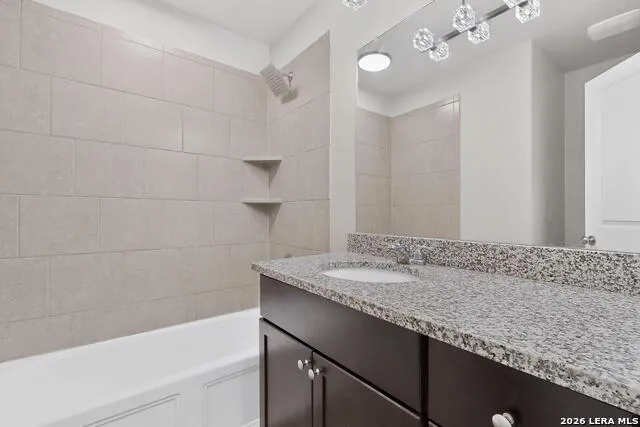 6806 Bale Rdg San Antonio, TX 78252