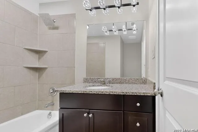 6806 Bale Rdg San Antonio, TX 78252