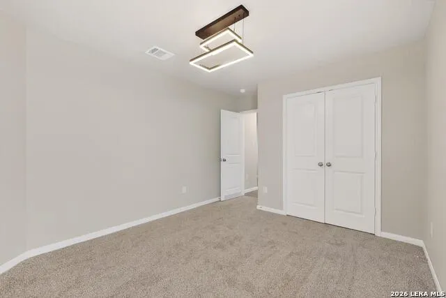 6806 Bale Rdg San Antonio, TX 78252