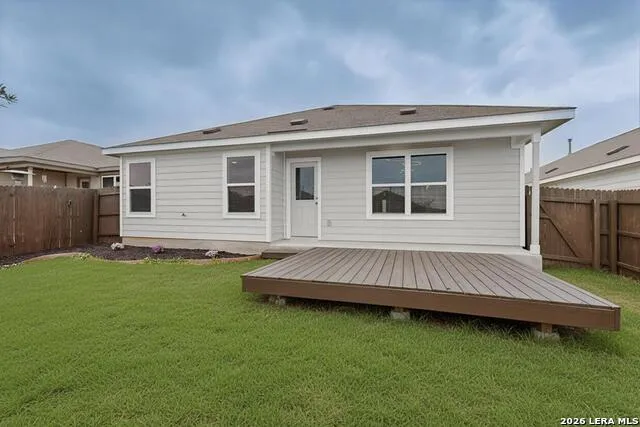 6806 Bale Rdg San Antonio, TX 78252