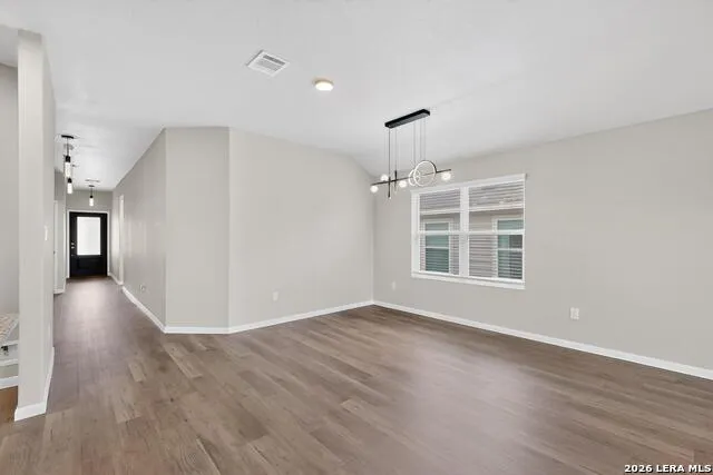 6806 Bale Rdg San Antonio, TX 78252