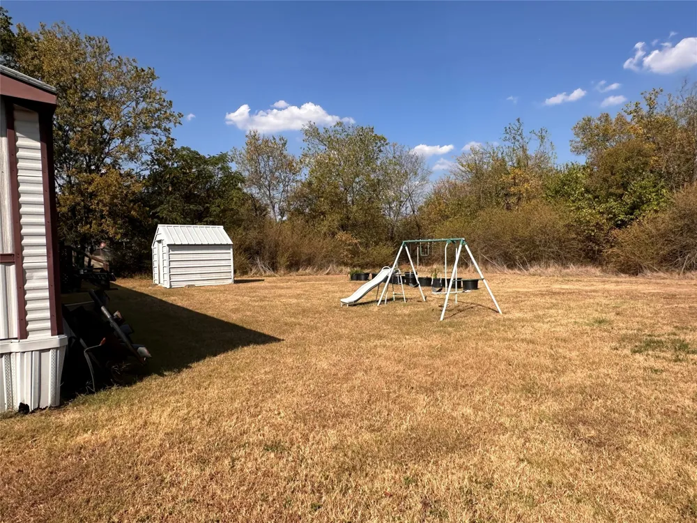 520 Mlk Avenue Wortham, TX 76693