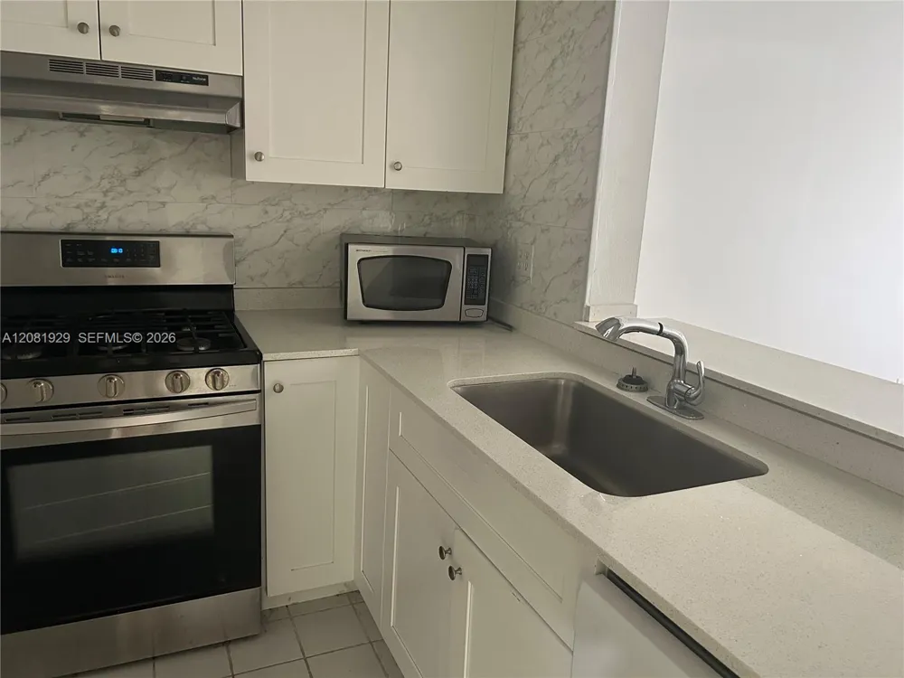18111 NW 68th Ave #F106 Hialeah, FL 33015
