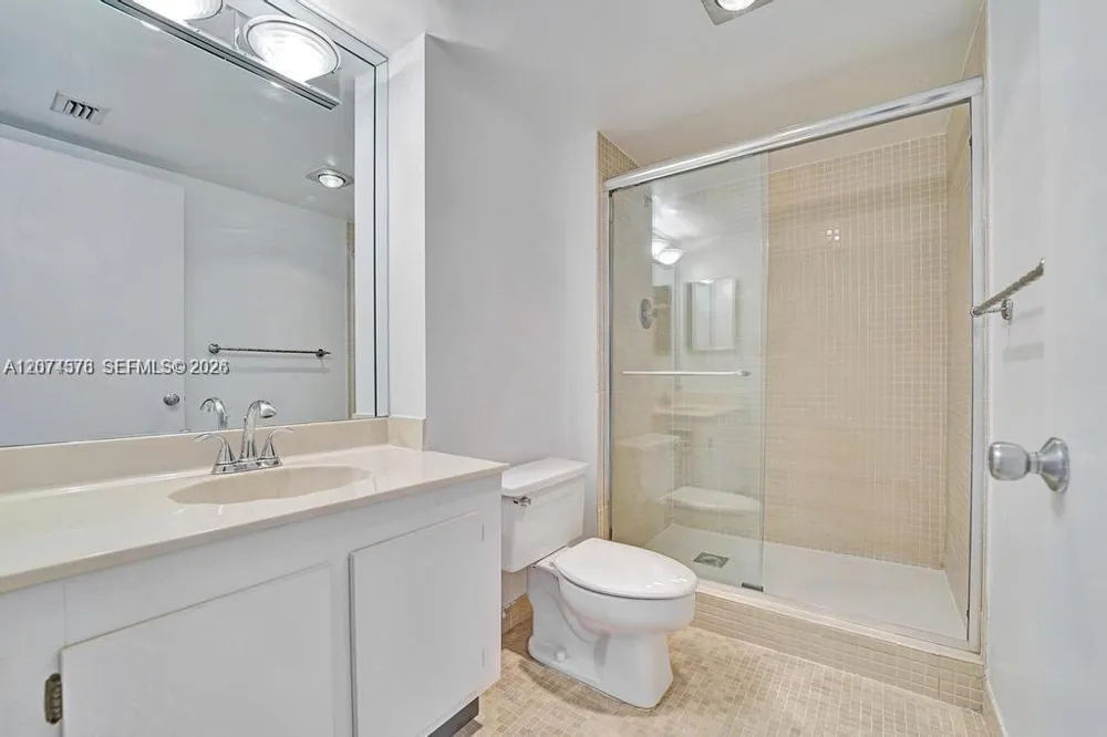 20505 E Country Club Dr #938 Aventura, FL 33180