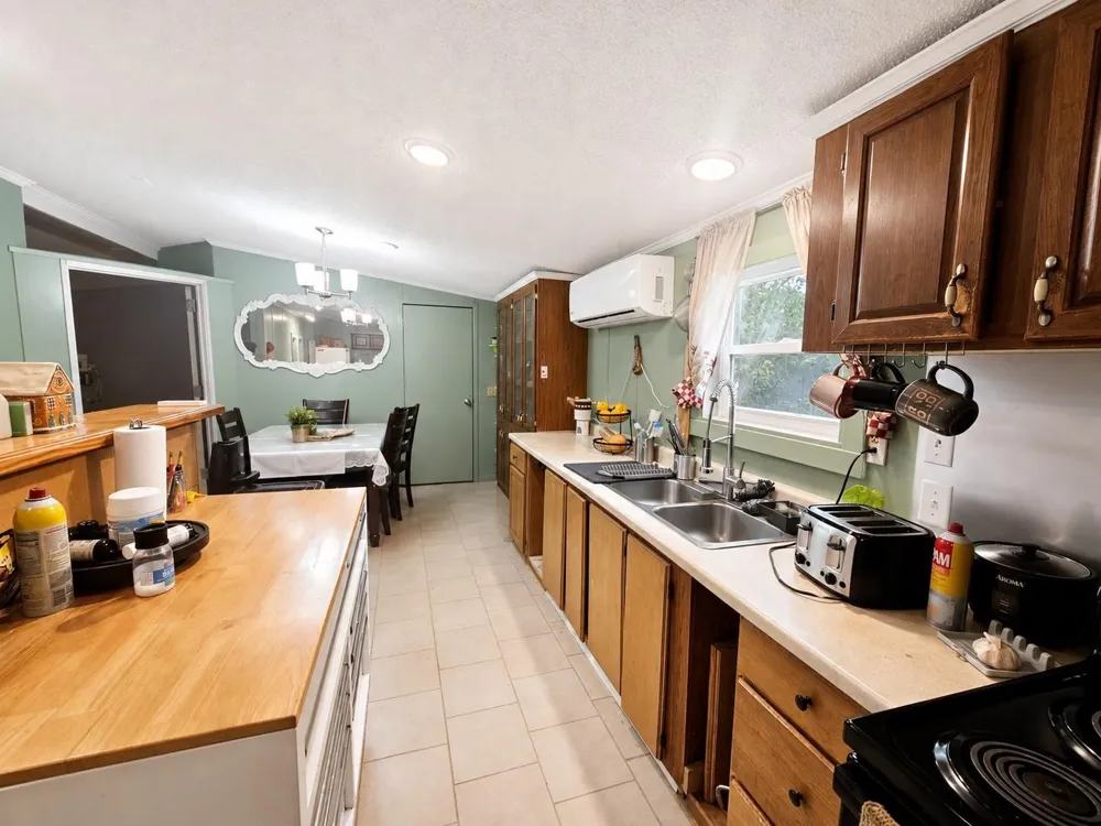398 County Road 3406 Road Cleveland, TX 77327