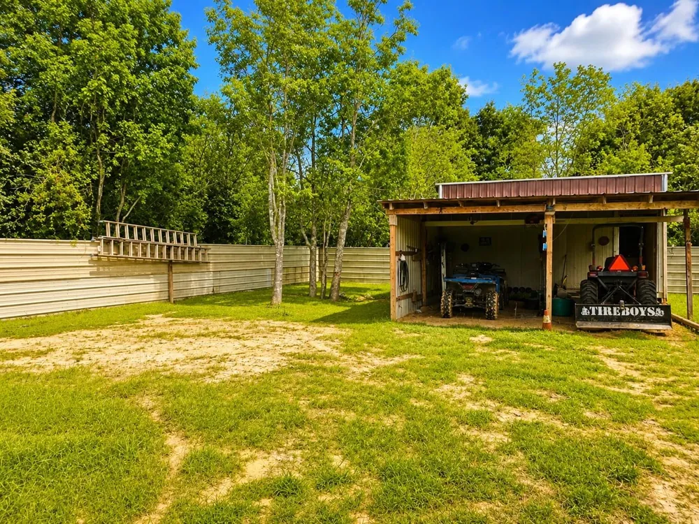 398 County Road 3406 Road Cleveland, TX 77327