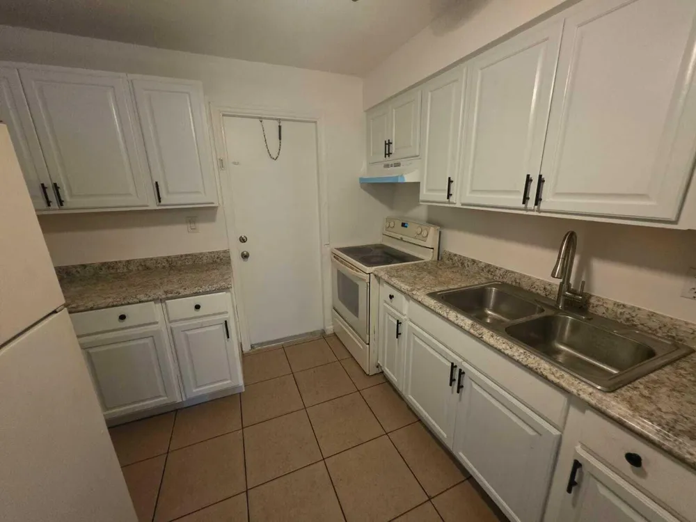 404 NE 4th Street #1 Pompano Beach, FL 33060