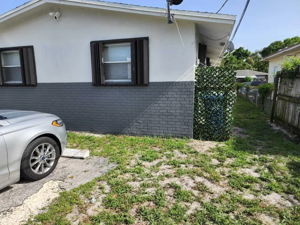 404 NE 4th Street #1 Pompano Beach, FL 33060